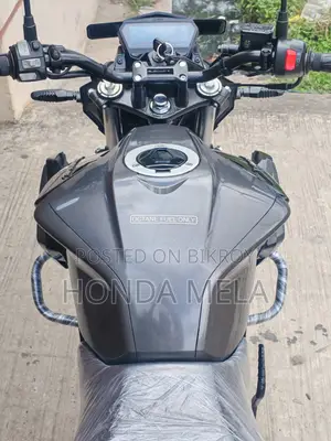 Hero Xtreme 125R 2025 Black