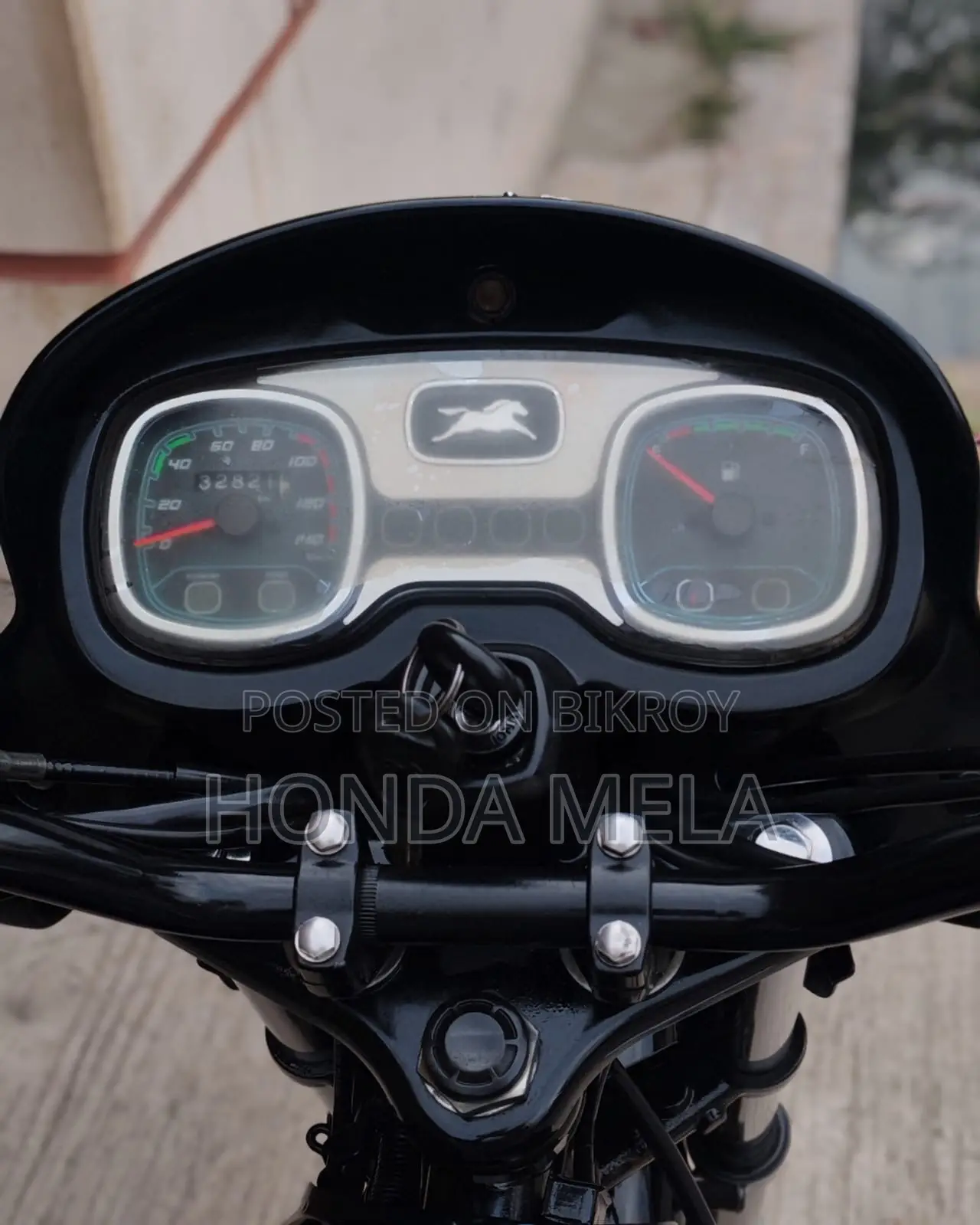 TVS Radeon 2020 Black