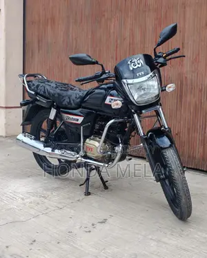 TVS Radeon 2020 Black