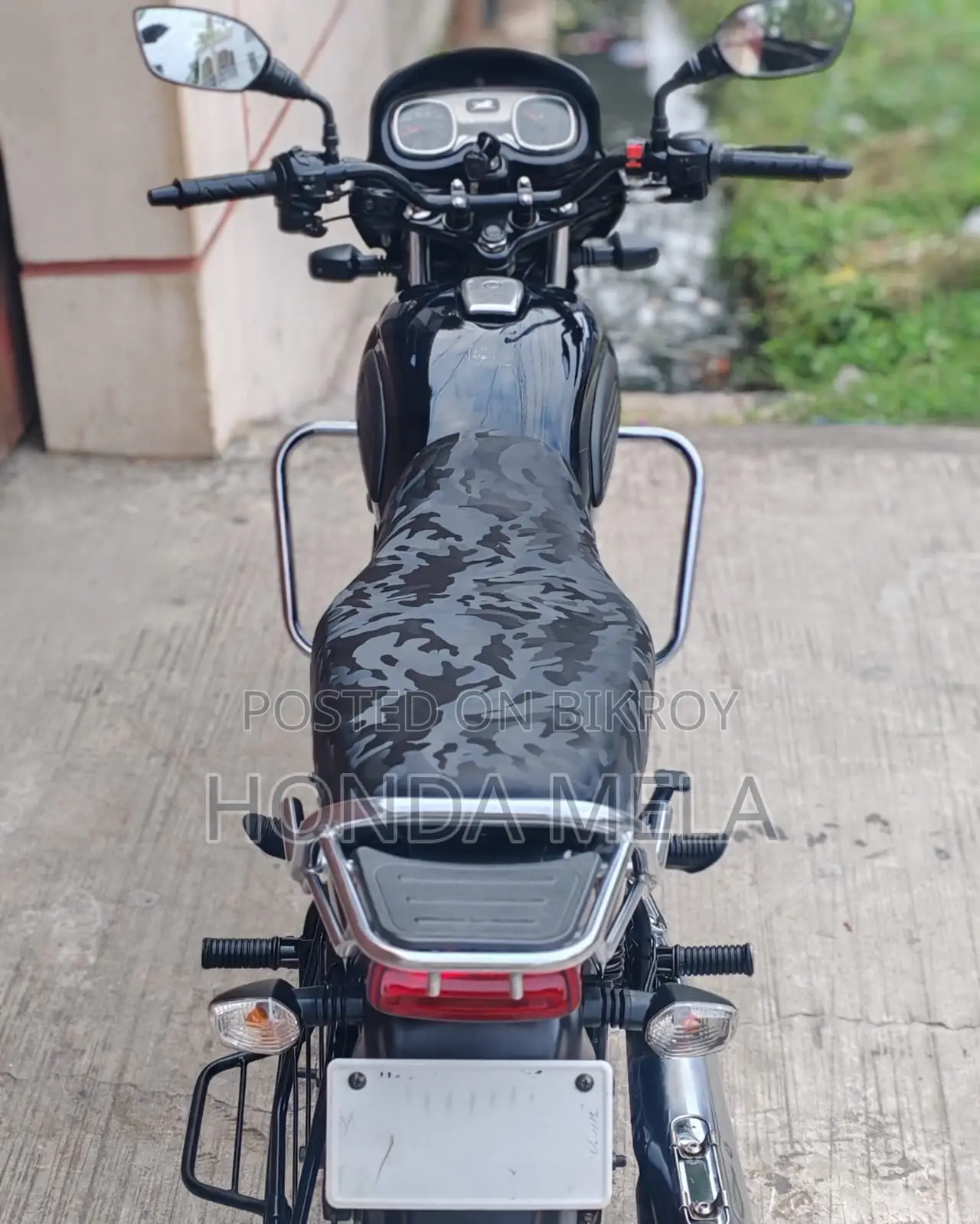 TVS Radeon 2020 Black