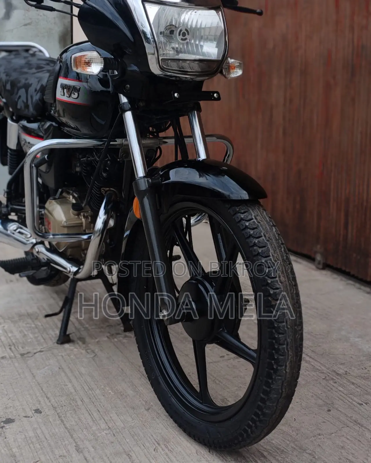 TVS Radeon 2020 Black
