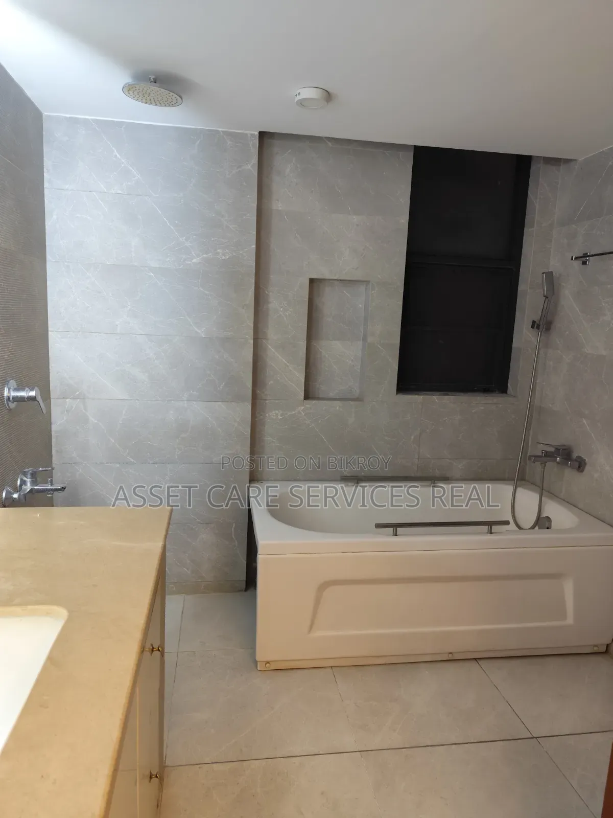 4-Bedroom Apartment in Shanta, Ramna for Rent