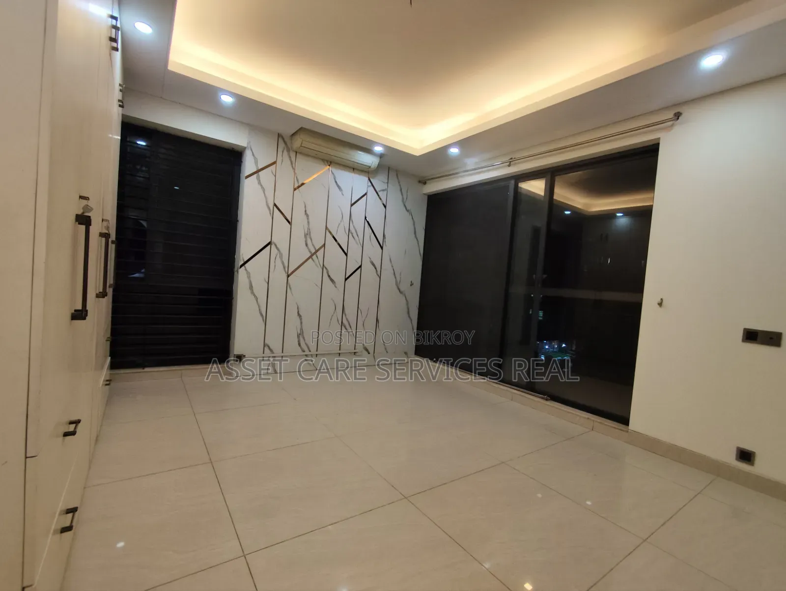 4-Bedroom Apartment in Shanta, Ramna for Rent
