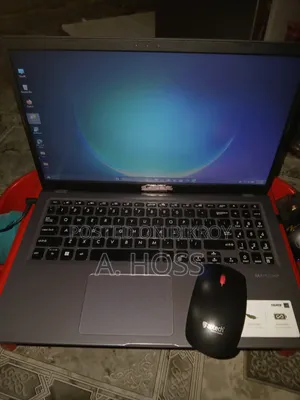 New Laptop Asus UL80JT 16GB Intel Core I3 SSHD (Hybrid) 1TB