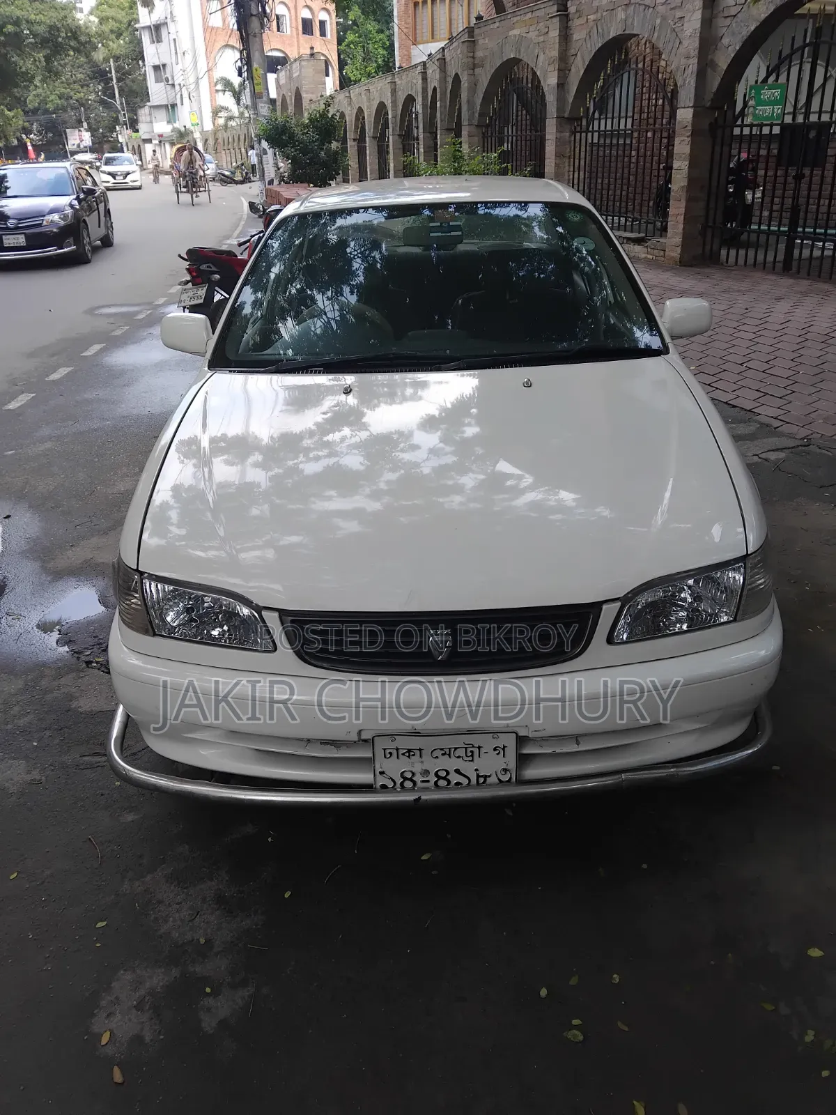 টয়োটা করোলা ১৯৯৭ সাদা