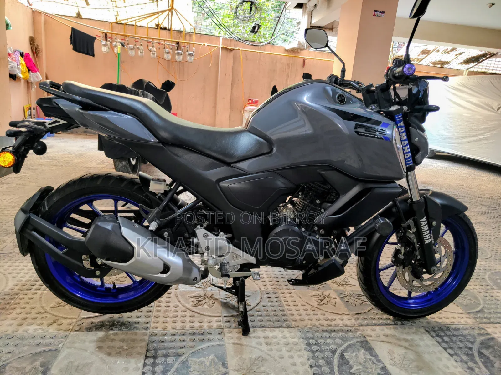 ইয়ামাহা এফজেড ২০২৪ গ্রে