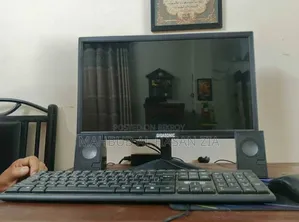 Desktop Computer 4GB Intel Pentium HDD+SSD 1T