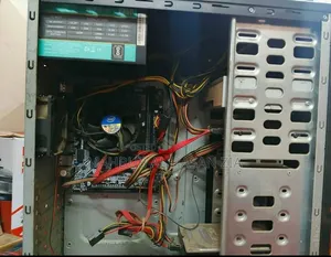 Desktop Computer 4GB Intel Pentium HDD+SSD 1T