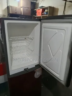 10 CFT Walton Fridge