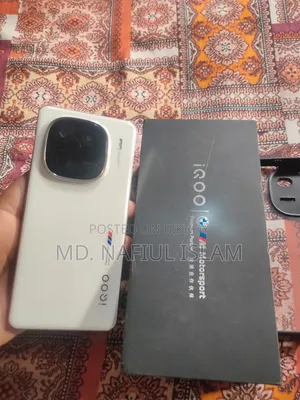 iQOO 12 512 GB White