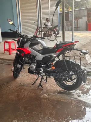 Hero Xtreme 125R 2025 Red