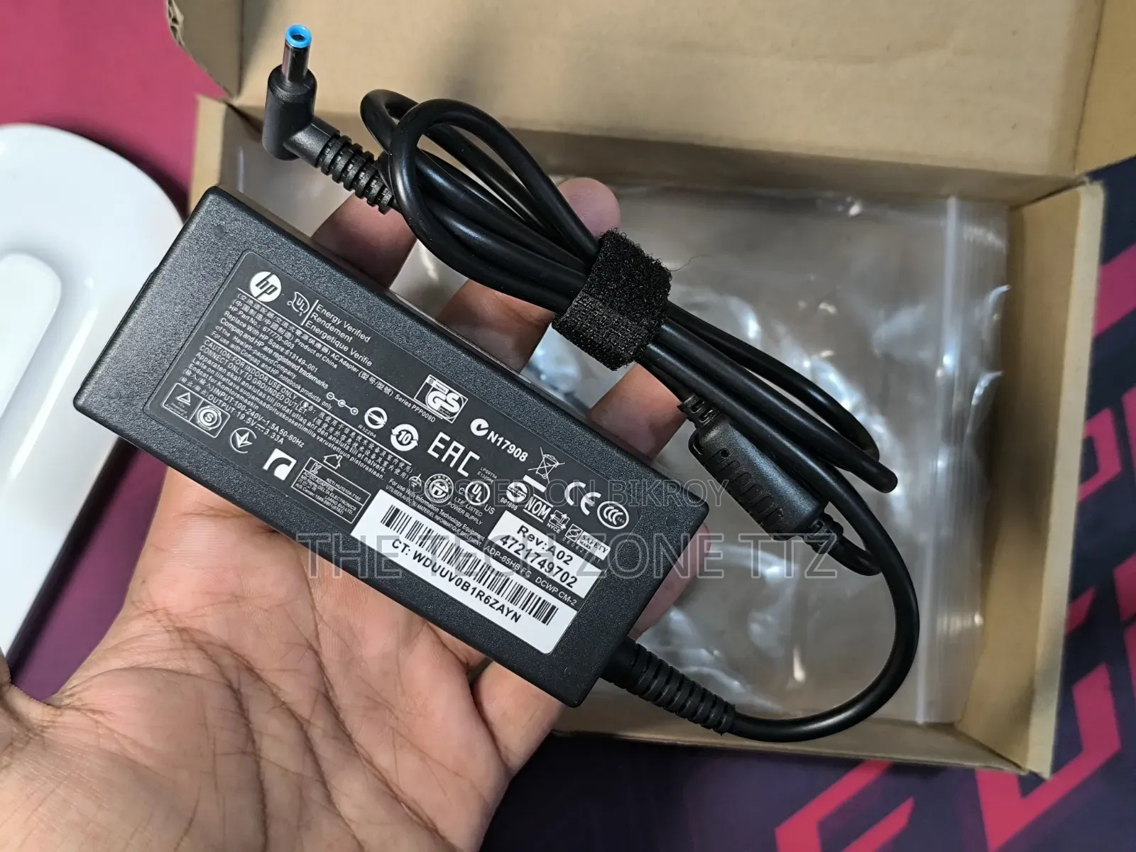 Hp Blue Pin 65w Laptop Charger Adapter for Elitebook/ Probook/ Chrome