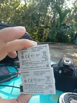 Canono 700d With Primary Lens