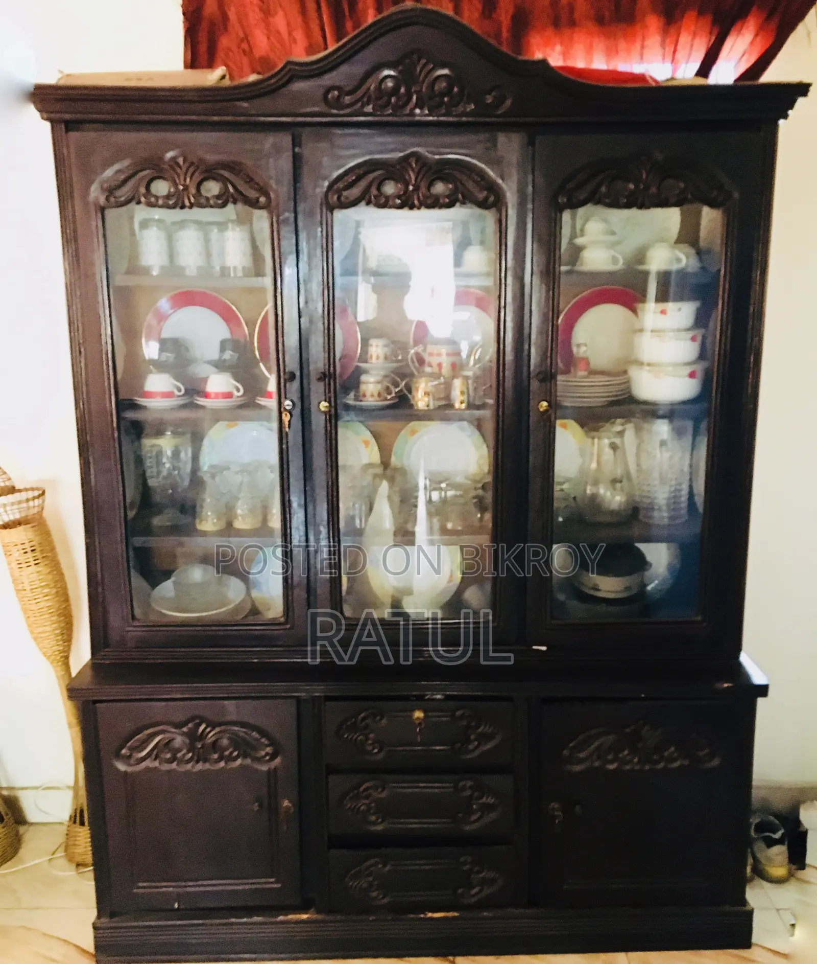 Wall Showcase