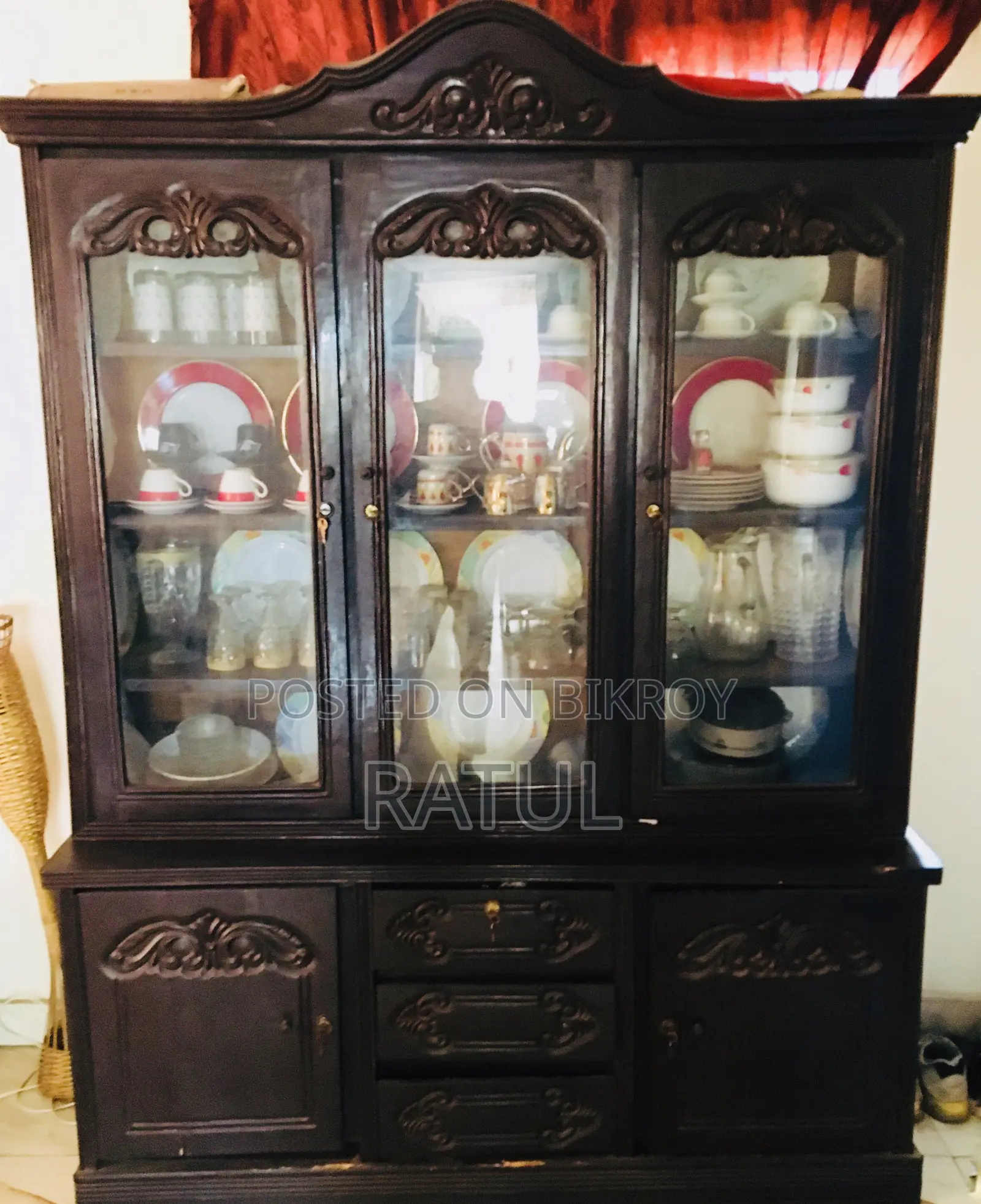Wall Showcase
