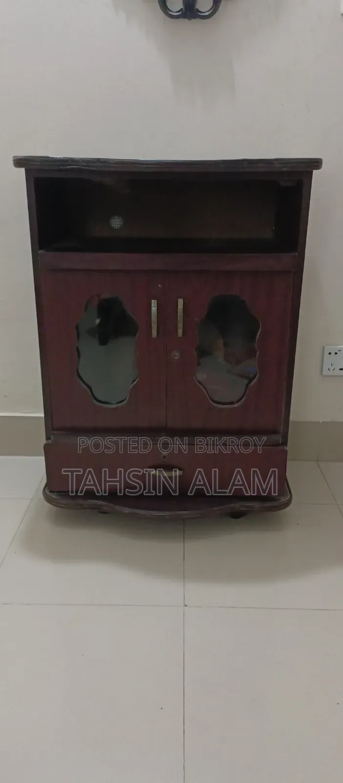 Dark Brown Board Made Tv Trolly With Cabinet Storage.
