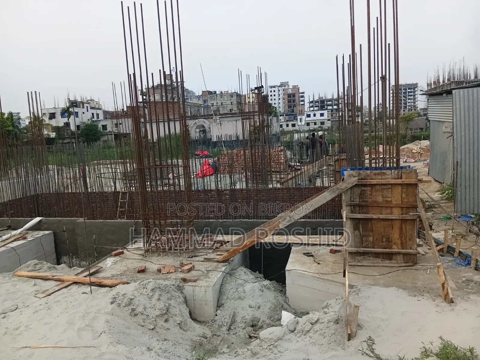 3-Bedroom Block of Flats in Jatrabari for sale