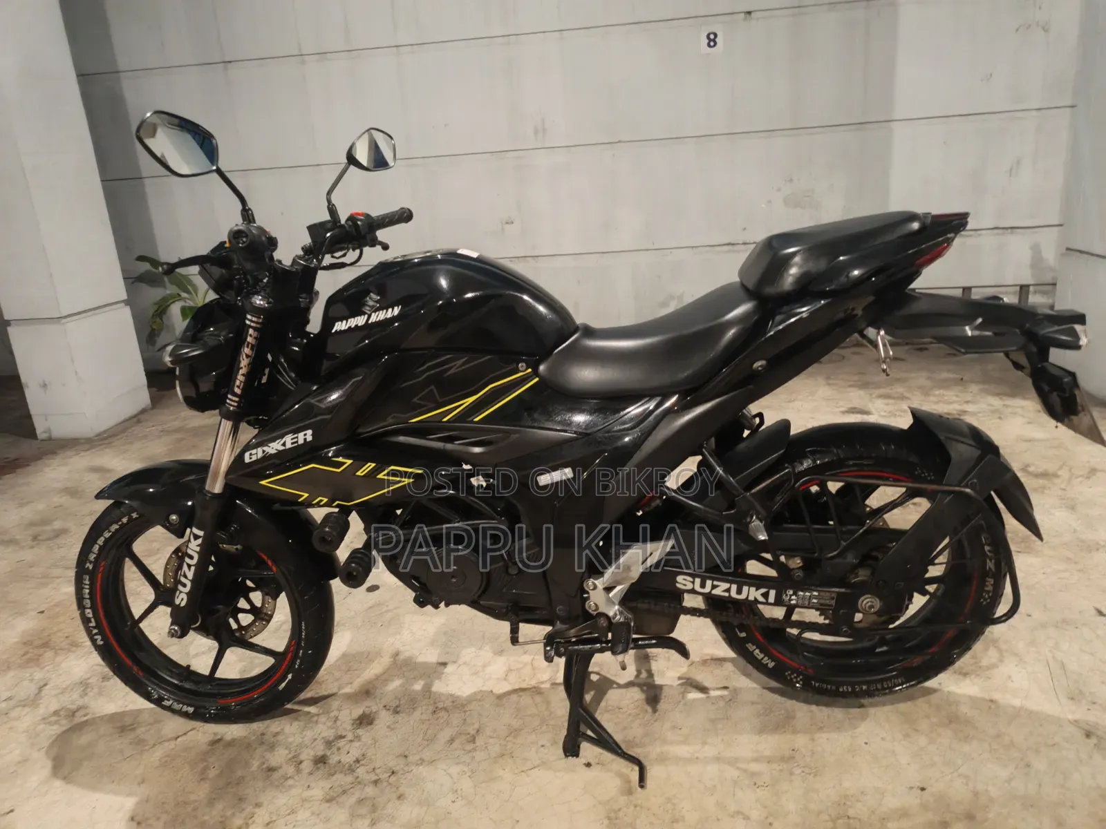 Suzuki 2022 Black