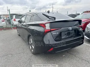 Toyota Prius Limited 2021 কালো