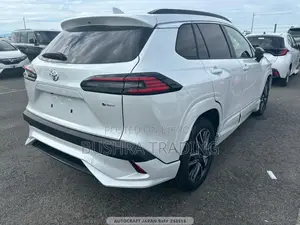 New Toyota Corolla Cross LE 2025 Pearl