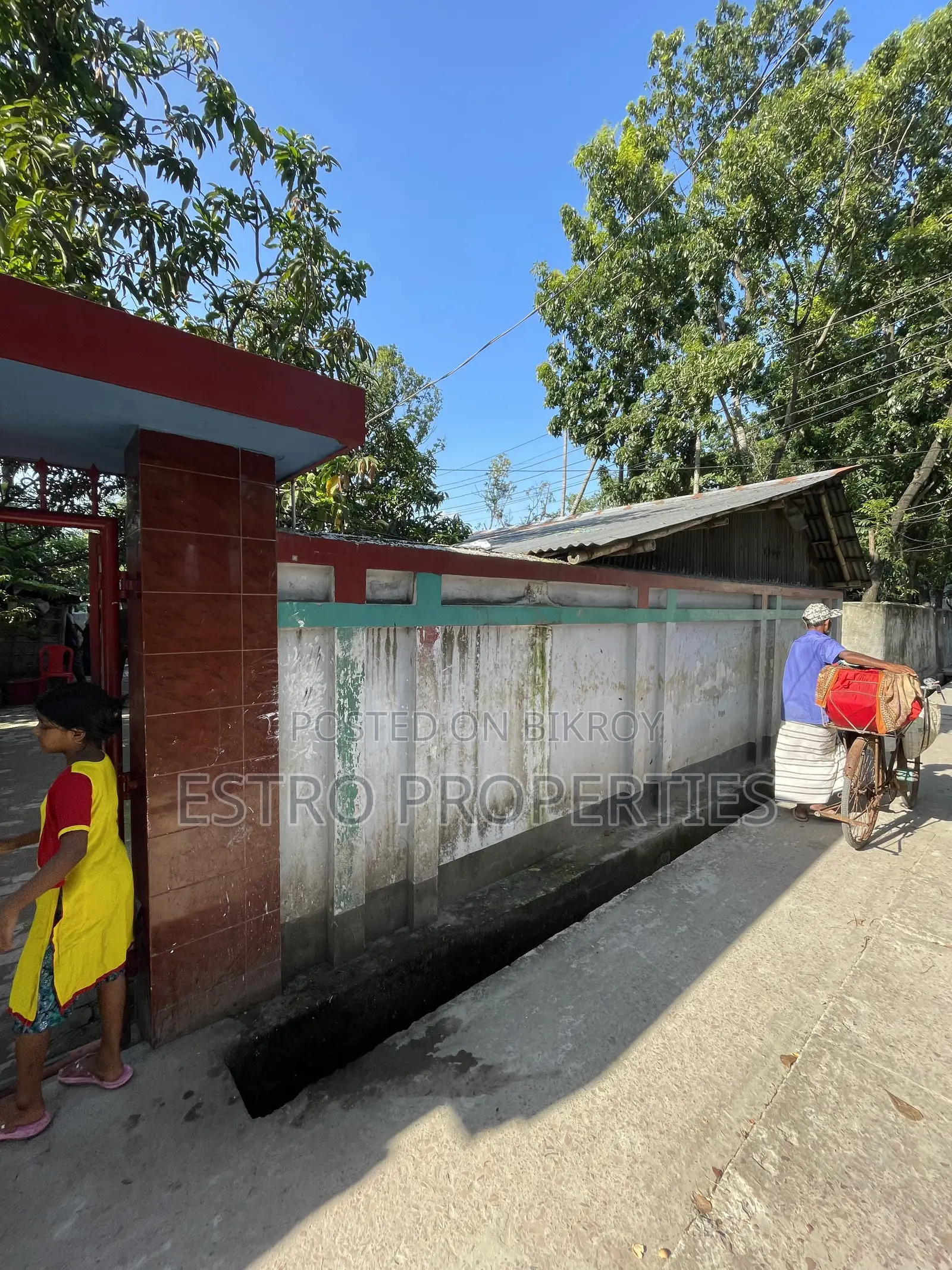 3bdrm House in পশ্চিম টুটপাড়া (২৮, Khulna Sadar for Sale