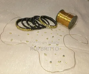 আপনার প্রিয়জনের জন্য হাতে তৈরি চুড়ি