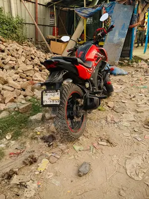 হোন্ডা হরনেট ২০১৯ লাল