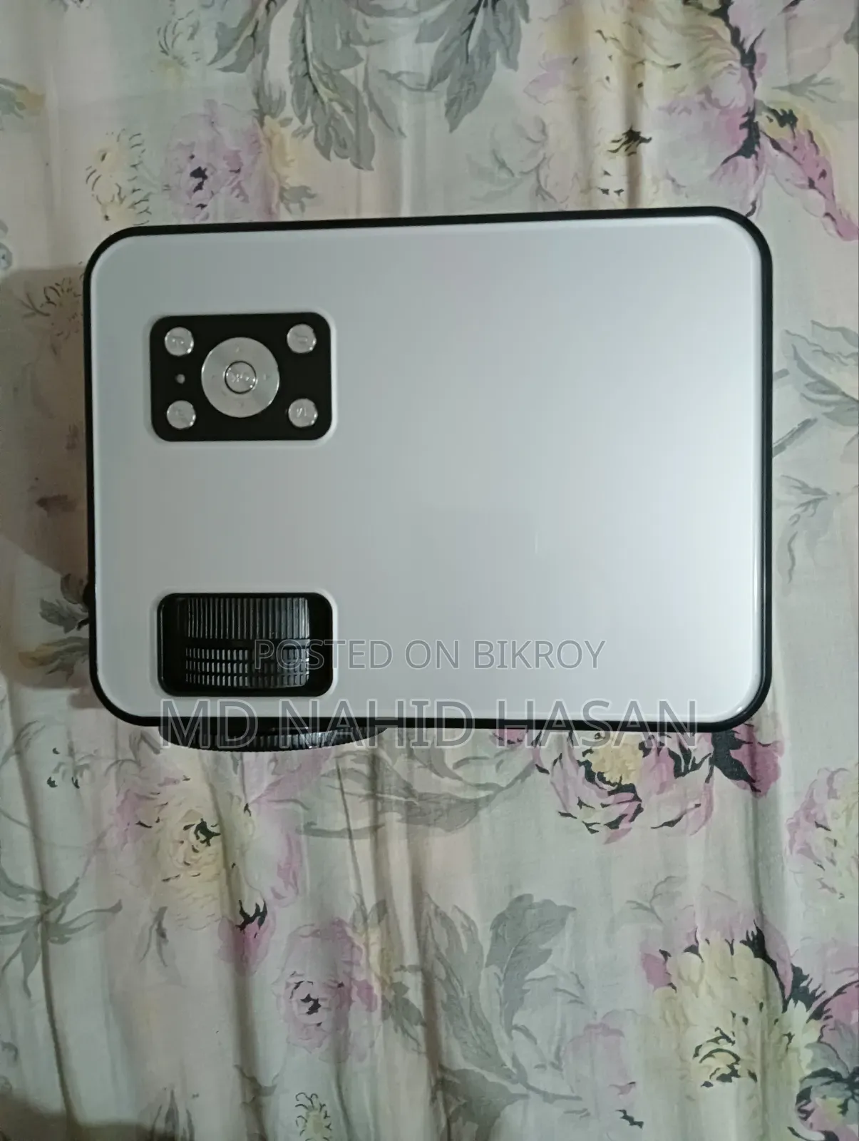 C9 Mini Projector 2,800 Lumens - Non Android