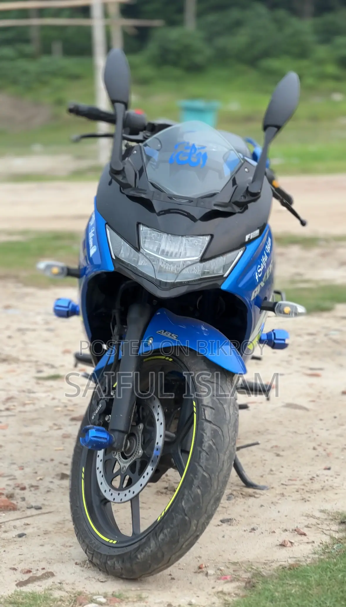 সুজুকি জিক্সার এসএফ এফআই ২০২৩ নীল