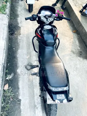 বাজাজ পালসার ১৫০ ২০১৩ কালো
