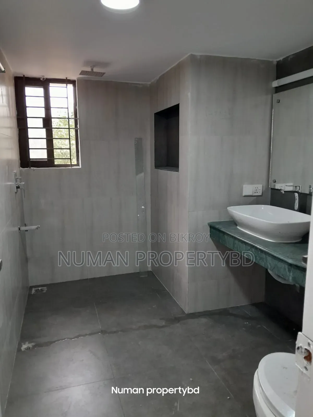 4bdrm Apartment in Numan Property Bd, Basundhara for Rent