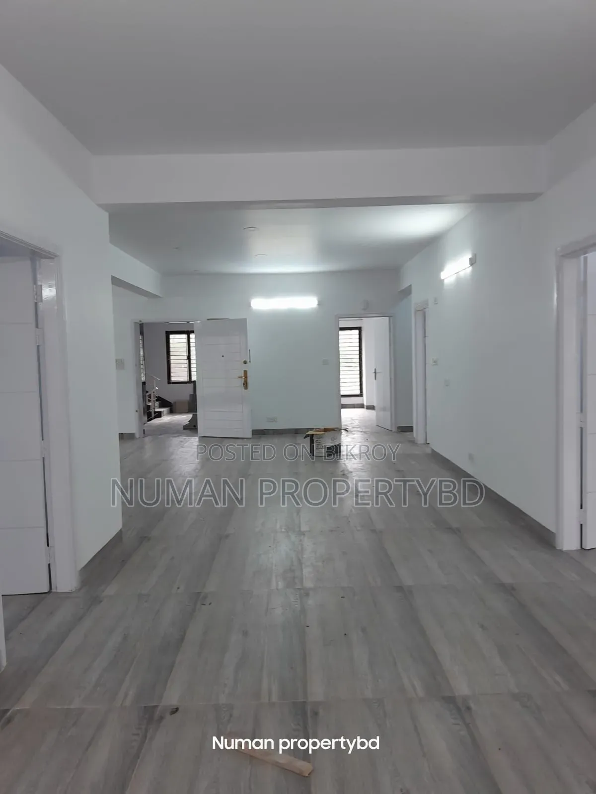 4bdrm Apartment in Numan Property Bd, Basundhara for Rent