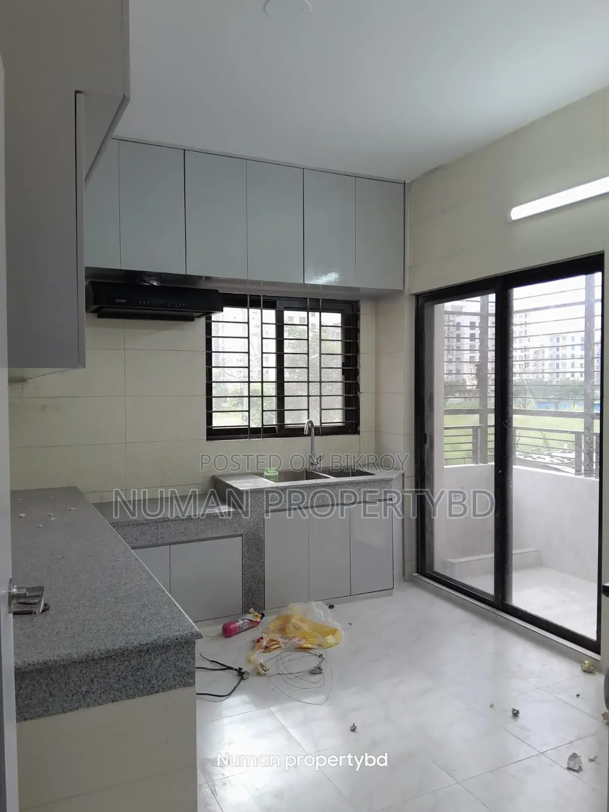 4bdrm Apartment in Numan Property Bd, Basundhara for Rent