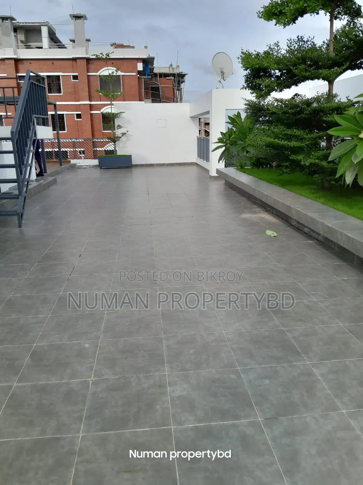 4bdrm Apartment in Numan Property Bd, Basundhara for Rent