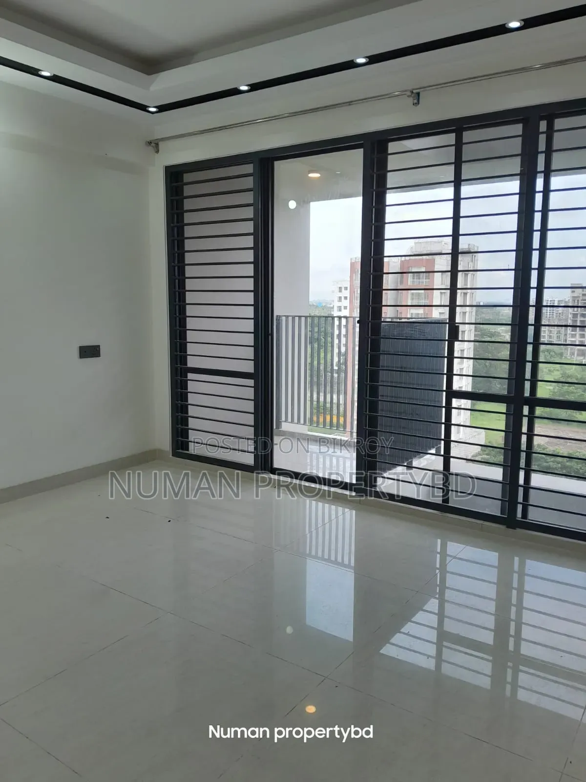 3-bedroom Apartment in Numan Property Bd, Basundhara for Rent