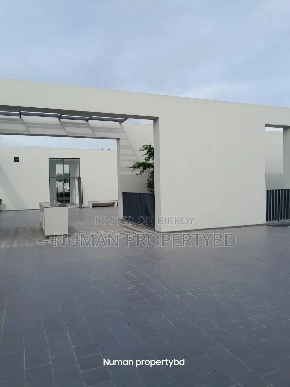 3-bedroom Apartment in Numan Property Bd, Basundhara for Rent