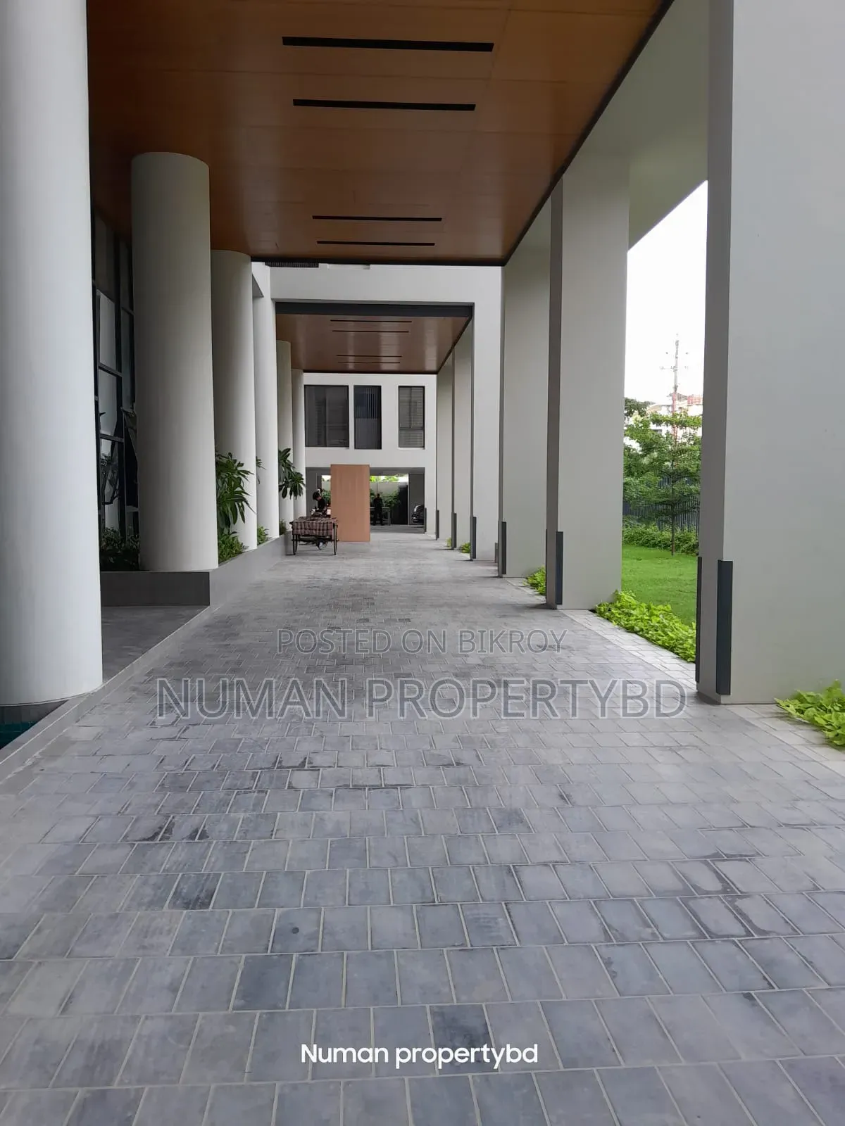 3-bedroom Apartment in Numan Property Bd, Basundhara for Rent