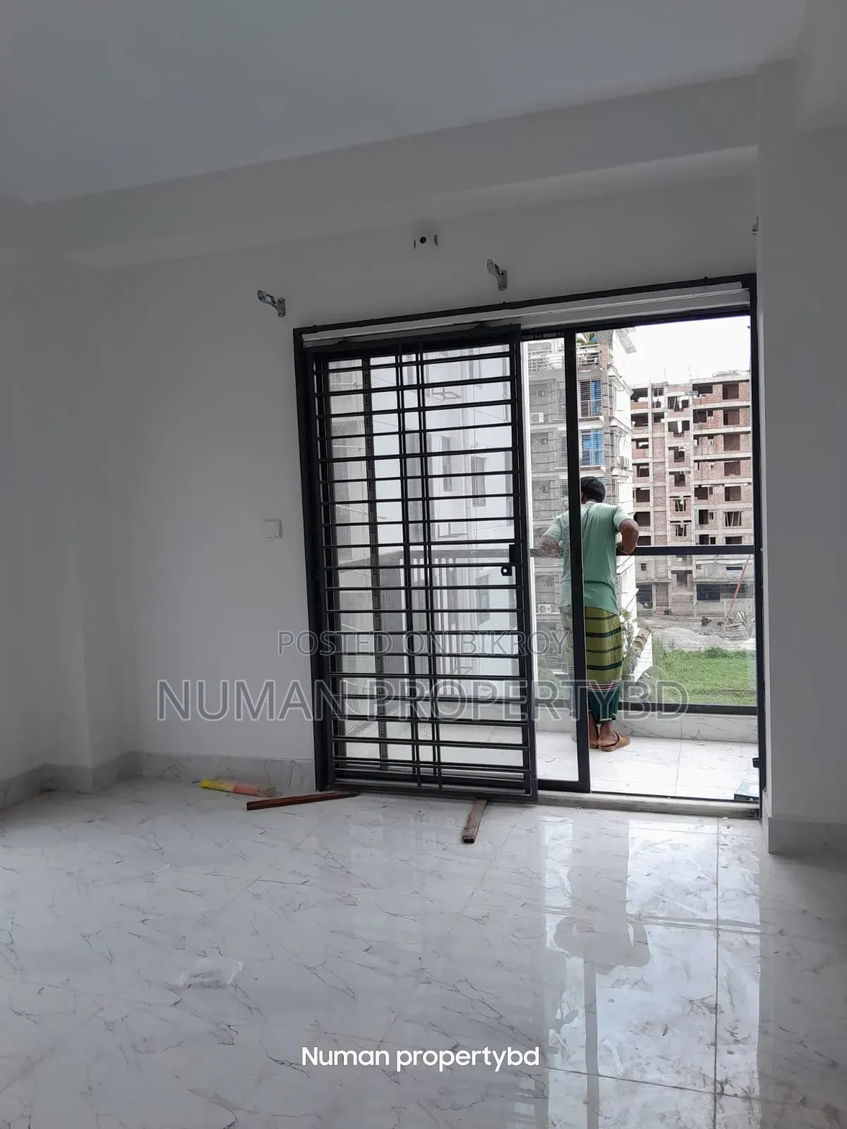 3-bedroom Apartment in Numan Property Bd, Basundhara for Rent