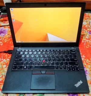 Laptop Lenovo ThinkPad X260 8GB Intel Core i5 HDD 500GB