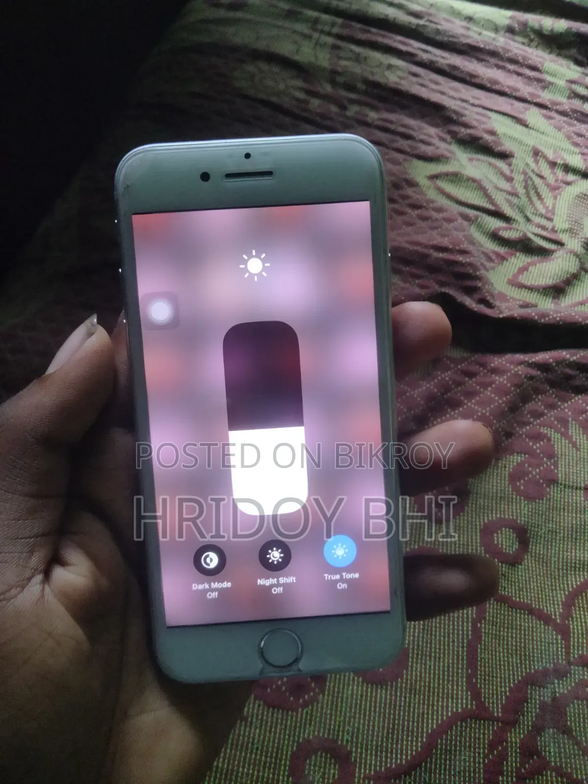 অ্যাপল আইফোন ৮ ৬৪ জিবি সাদা