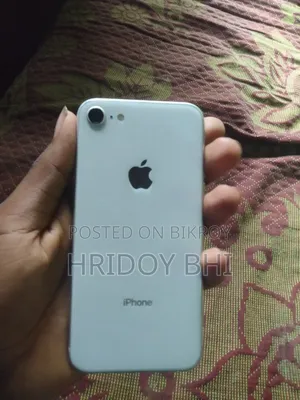 অ্যাপল আইফোন ৮ ৬৪ জিবি সাদা