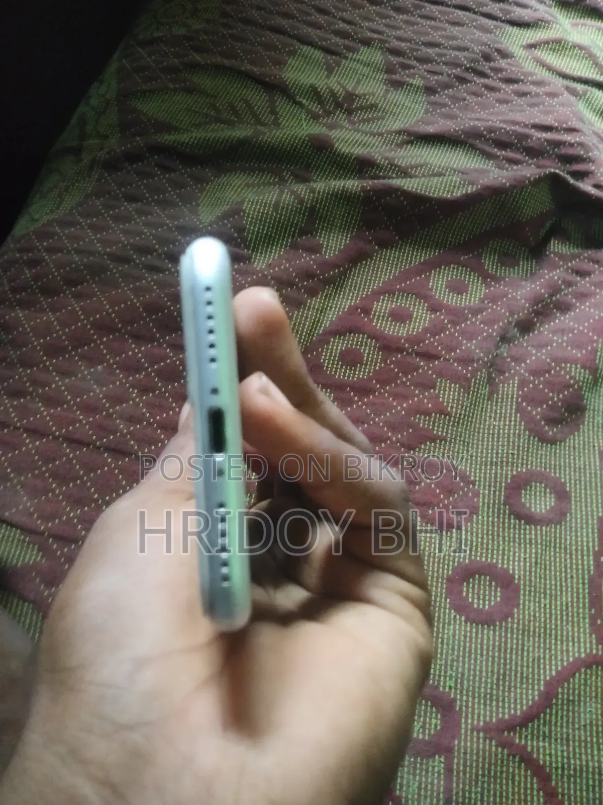 অ্যাপল আইফোন ৮ ৬৪ জিবি সাদা
