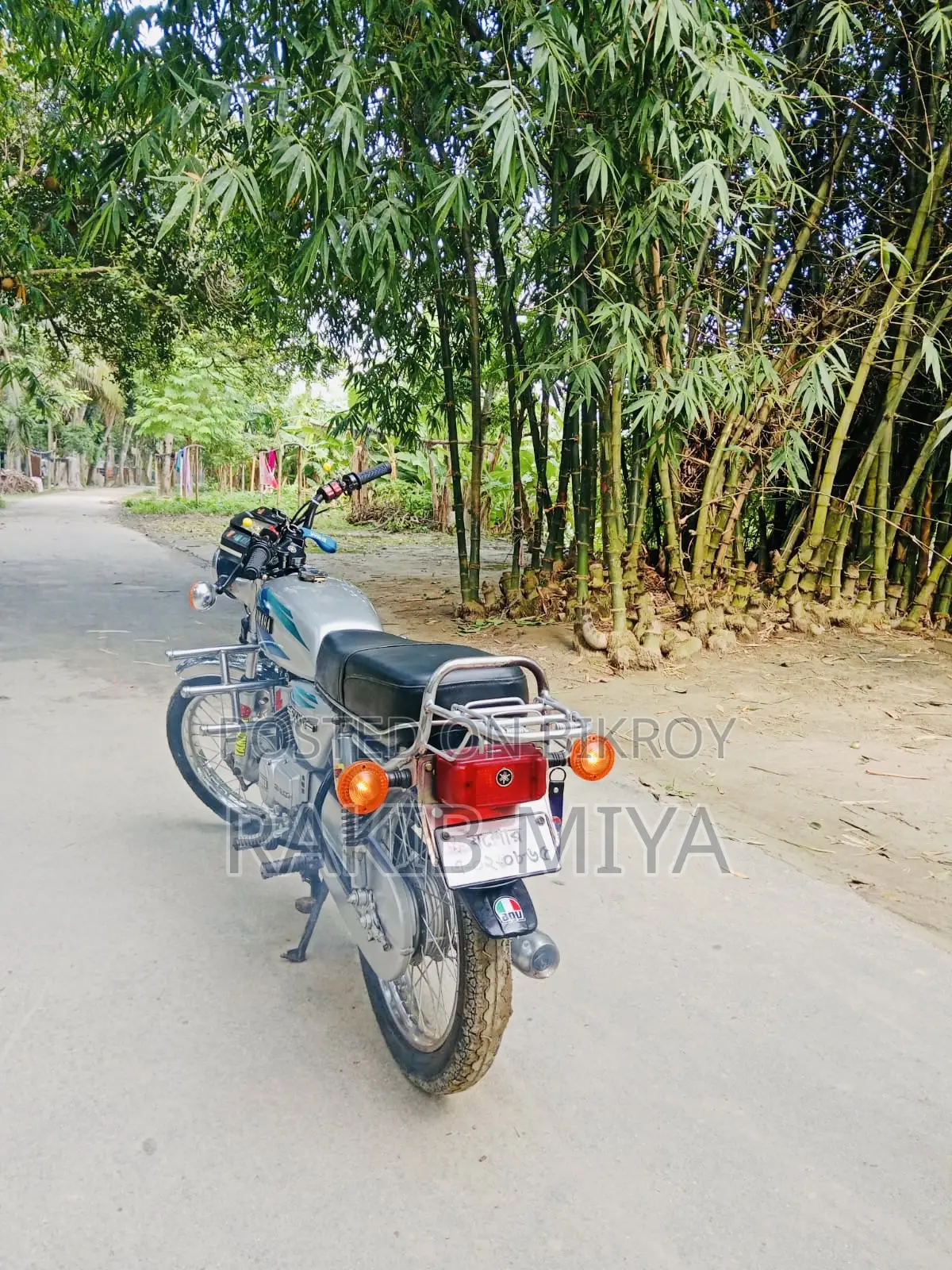 New Yamaha 1995 Silver
