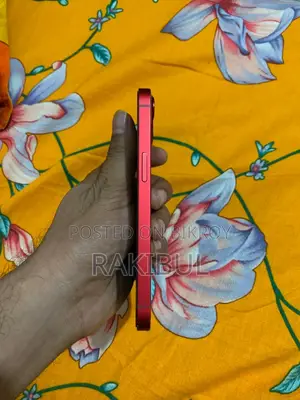 Apple iPhone 13 128 GB Red