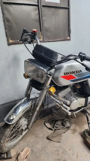 Honda 2000 White