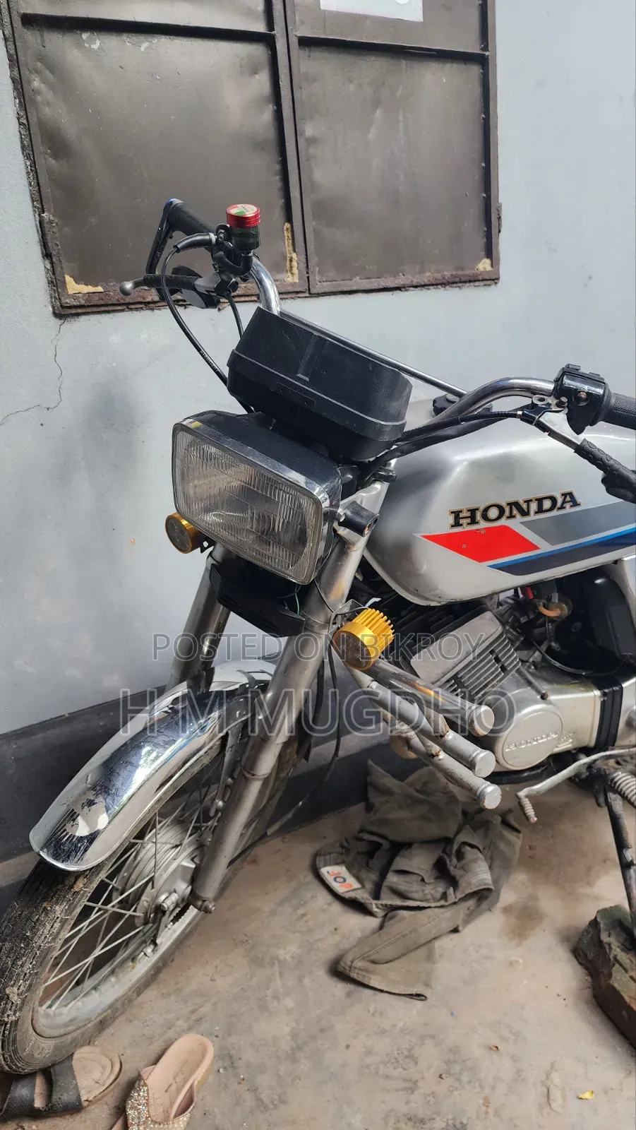 Honda 2000 White