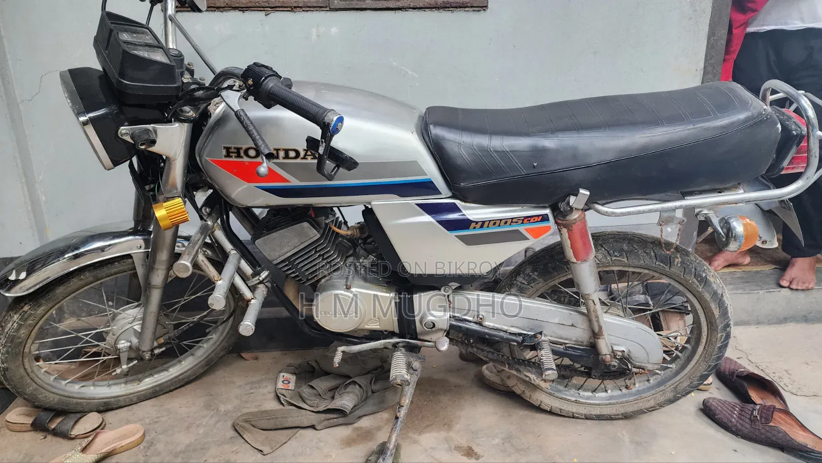 Honda 2000 White