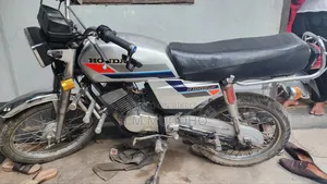 Honda 2000 White