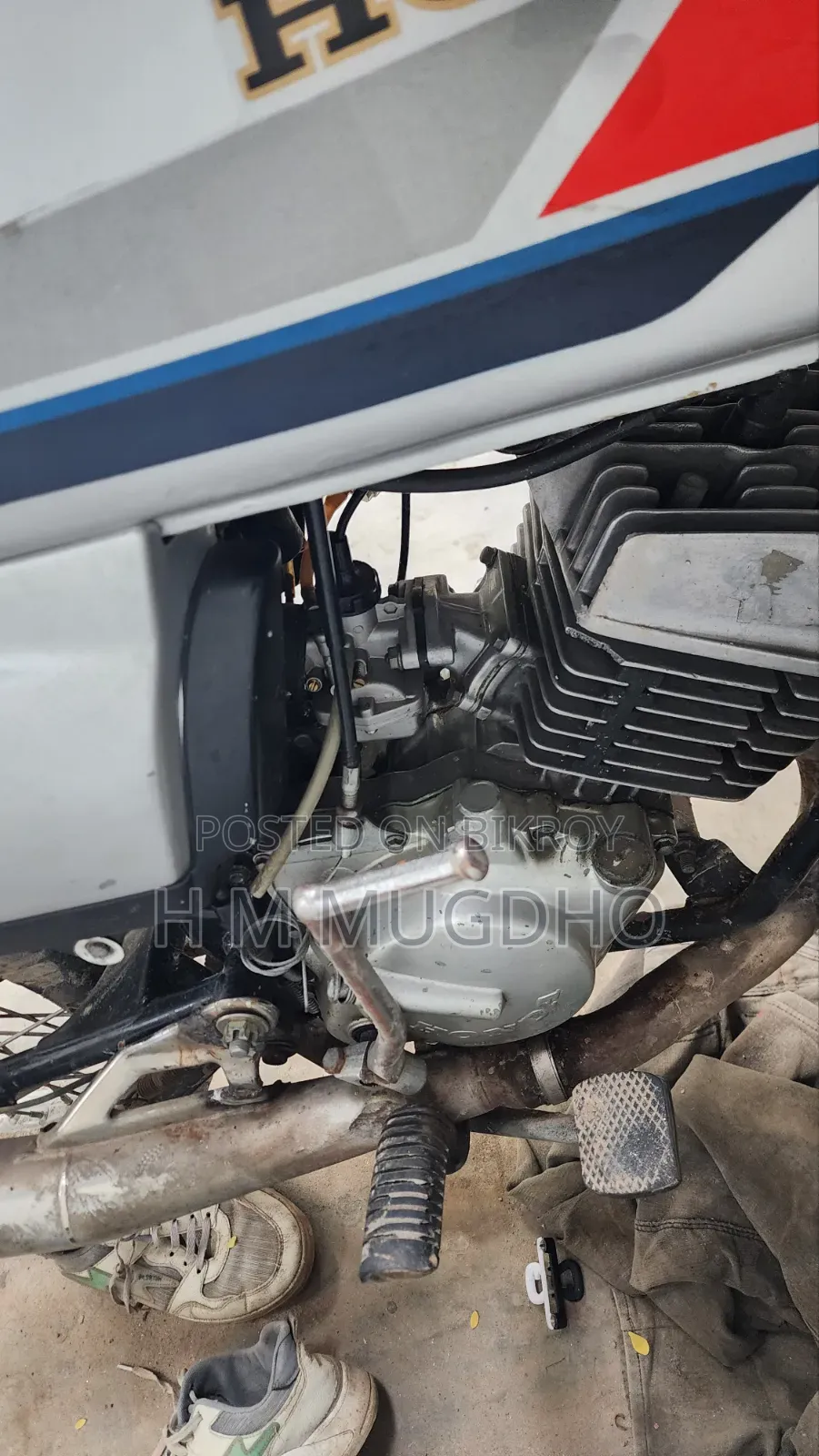 Honda 2000 White