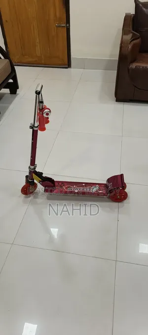 Lionman Kids Scooter | 3 Wheel Scooter | Good Condition